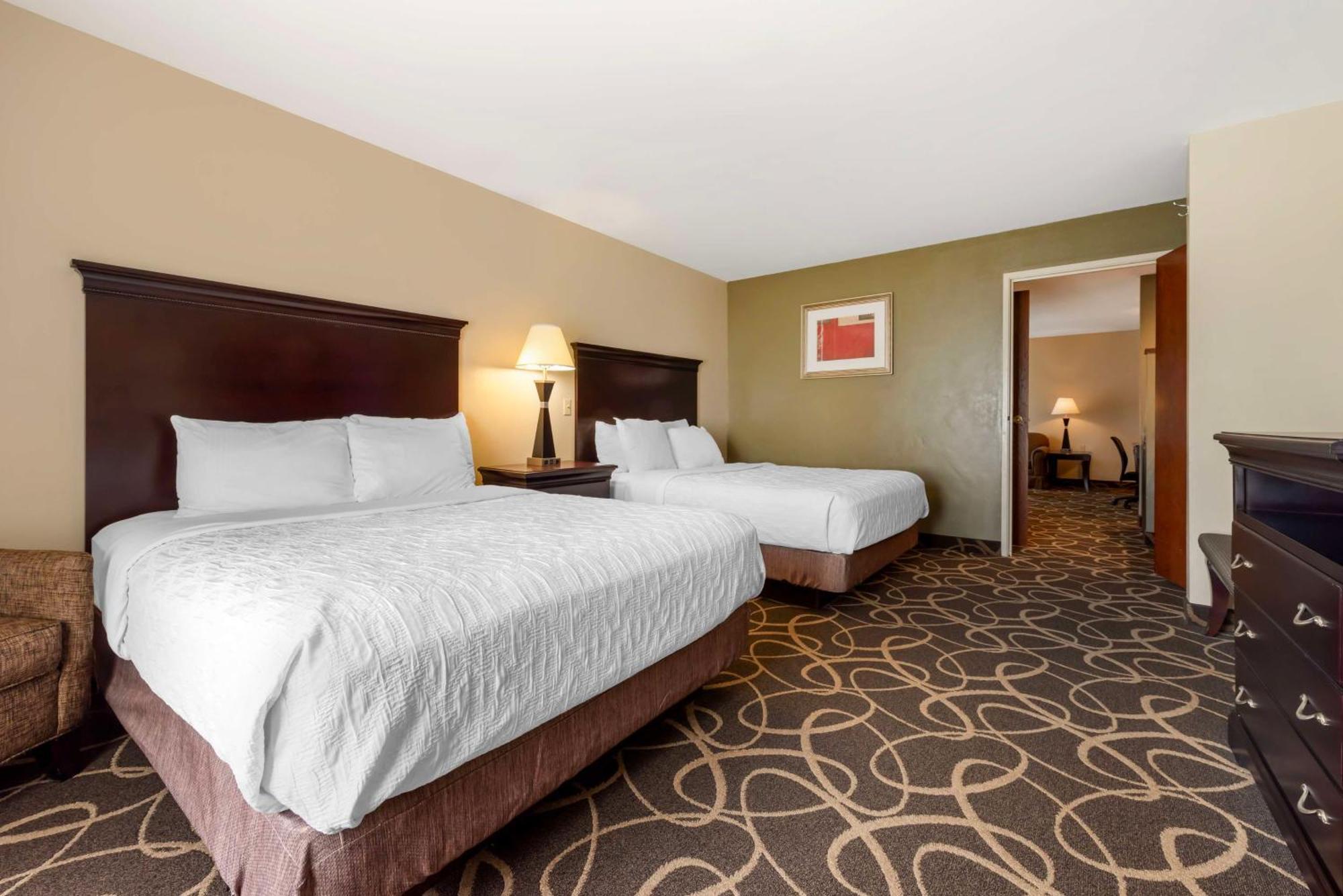Best Western Plus Eau Claire Conference Center Exterior photo