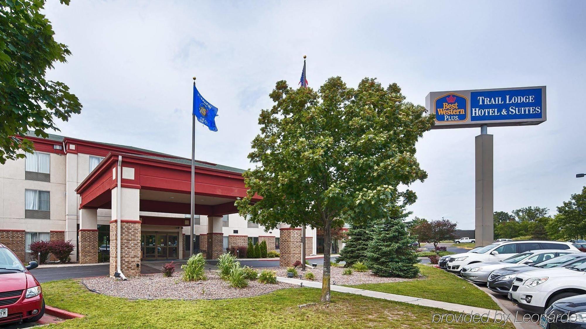 Best Western Plus Eau Claire Conference Center Exterior photo